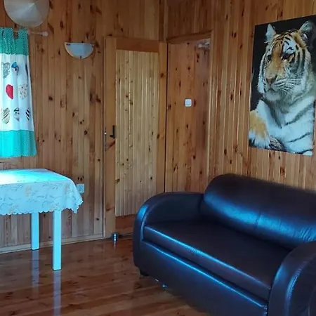 - Letniskowy Nad Jeziorem * Gowidlino