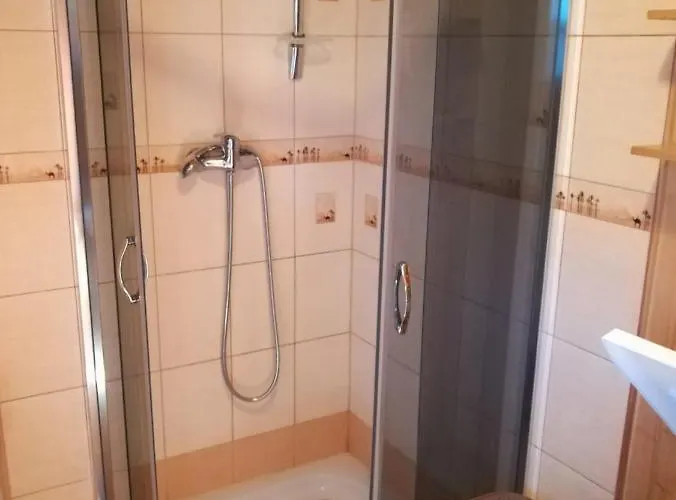 - Letniskowy Nad Jeziorem Дом отдыха