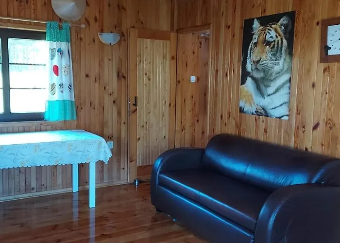 - Letniskowy Nad Jeziorem * Gowidlino