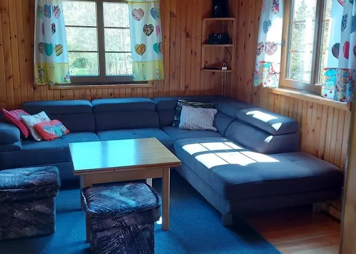 - Letniskowy Nad Jeziorem * Gowidlino