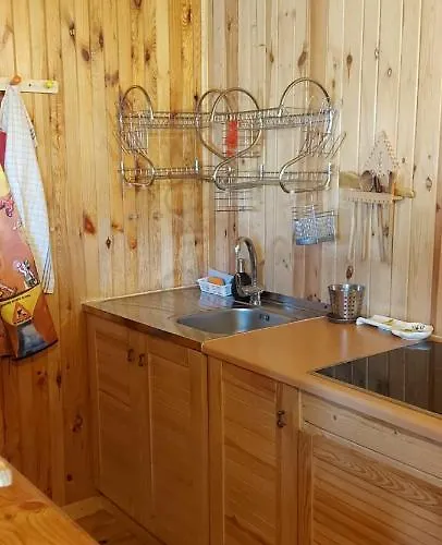 - Letniskowy Nad Jeziorem *